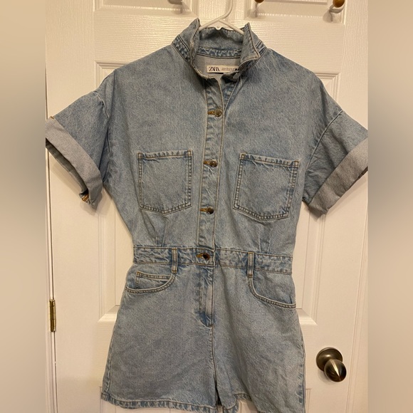 Zara Pants - Zara women Denim Button Up Shorts Romper Jumpsuit Size Medium